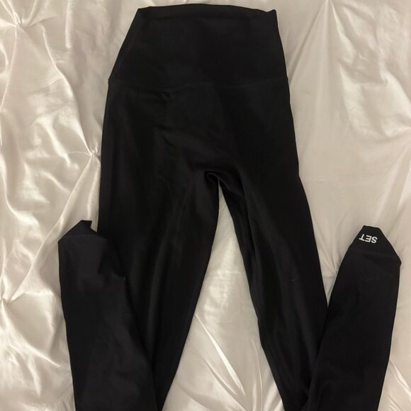 Set Active Sportbody Mid-Rise Leggings in Onyx Black - Picture 3 of 4